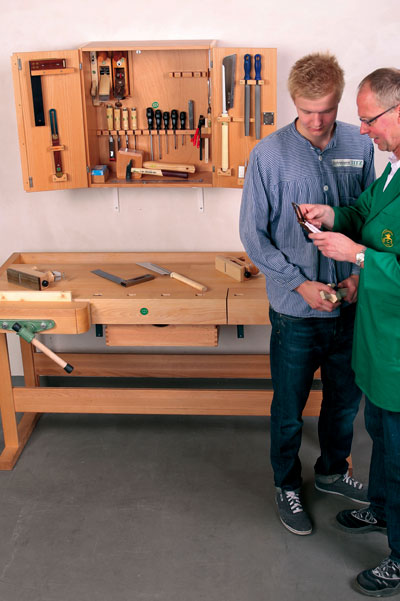 Workbenches, Tool Sets and Cabinets